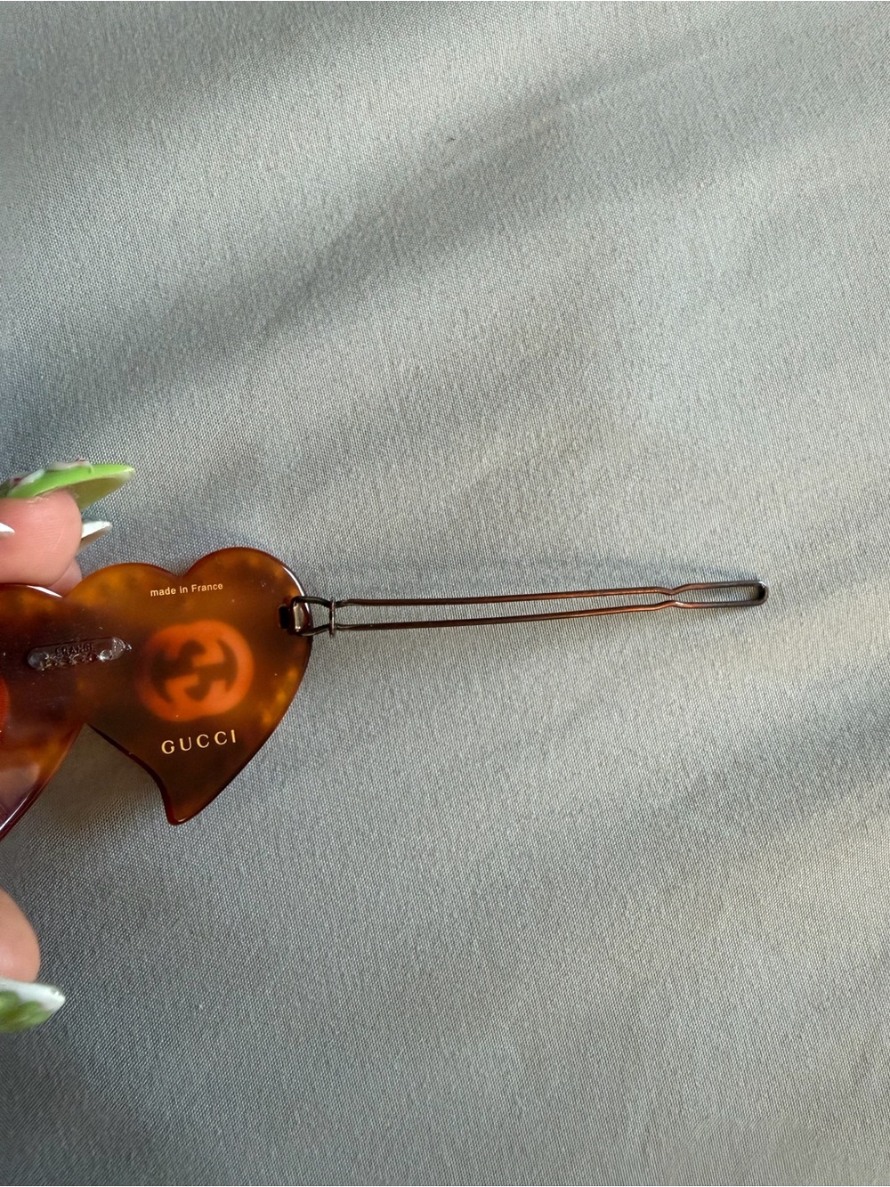 Gucci Double Heart Crystal Brooch in Brown and Pink - Picture 4 of 9